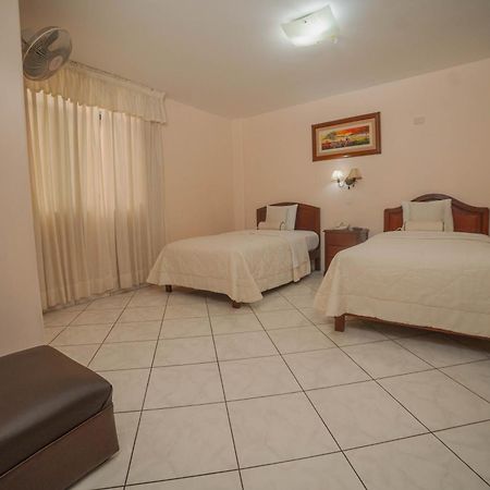 Hotel Torre Norte Trujillo Bagian luar foto