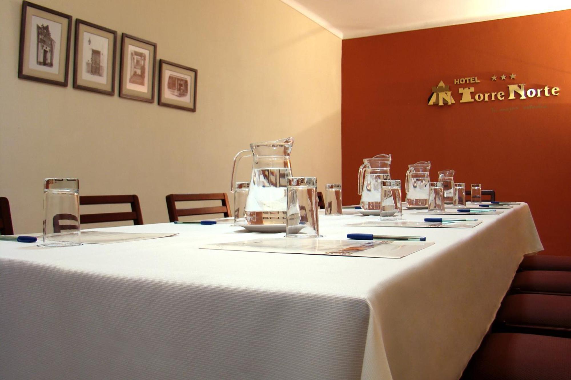 Hotel Torre Norte Trujillo Bagian luar foto