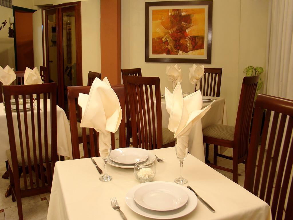 Hotel Torre Norte Trujillo Bagian luar foto