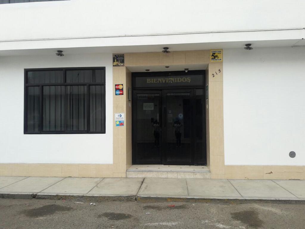 Hotel Torre Norte Trujillo Bagian luar foto