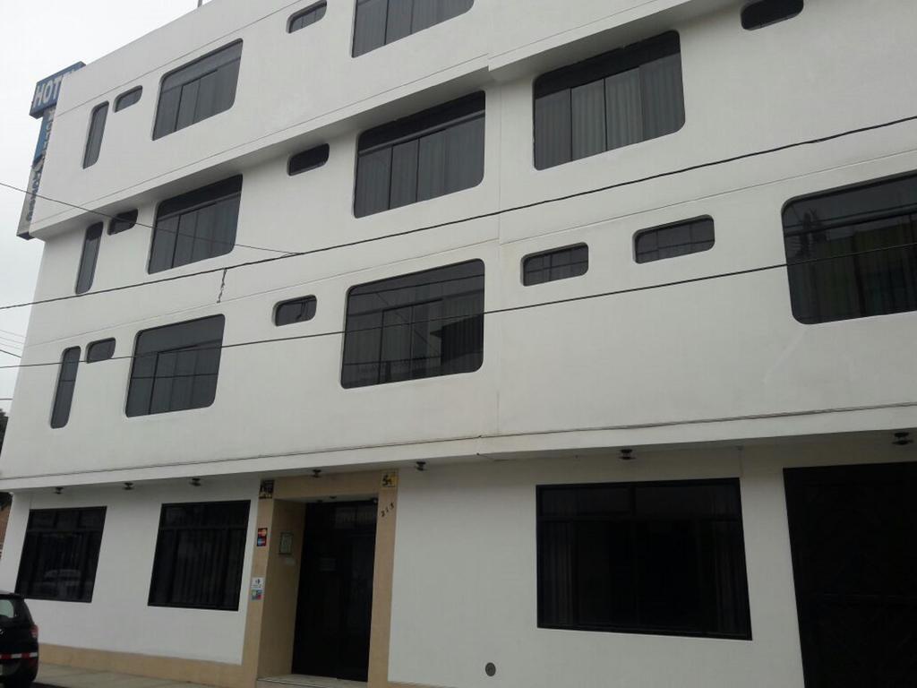 Hotel Torre Norte Trujillo Bagian luar foto